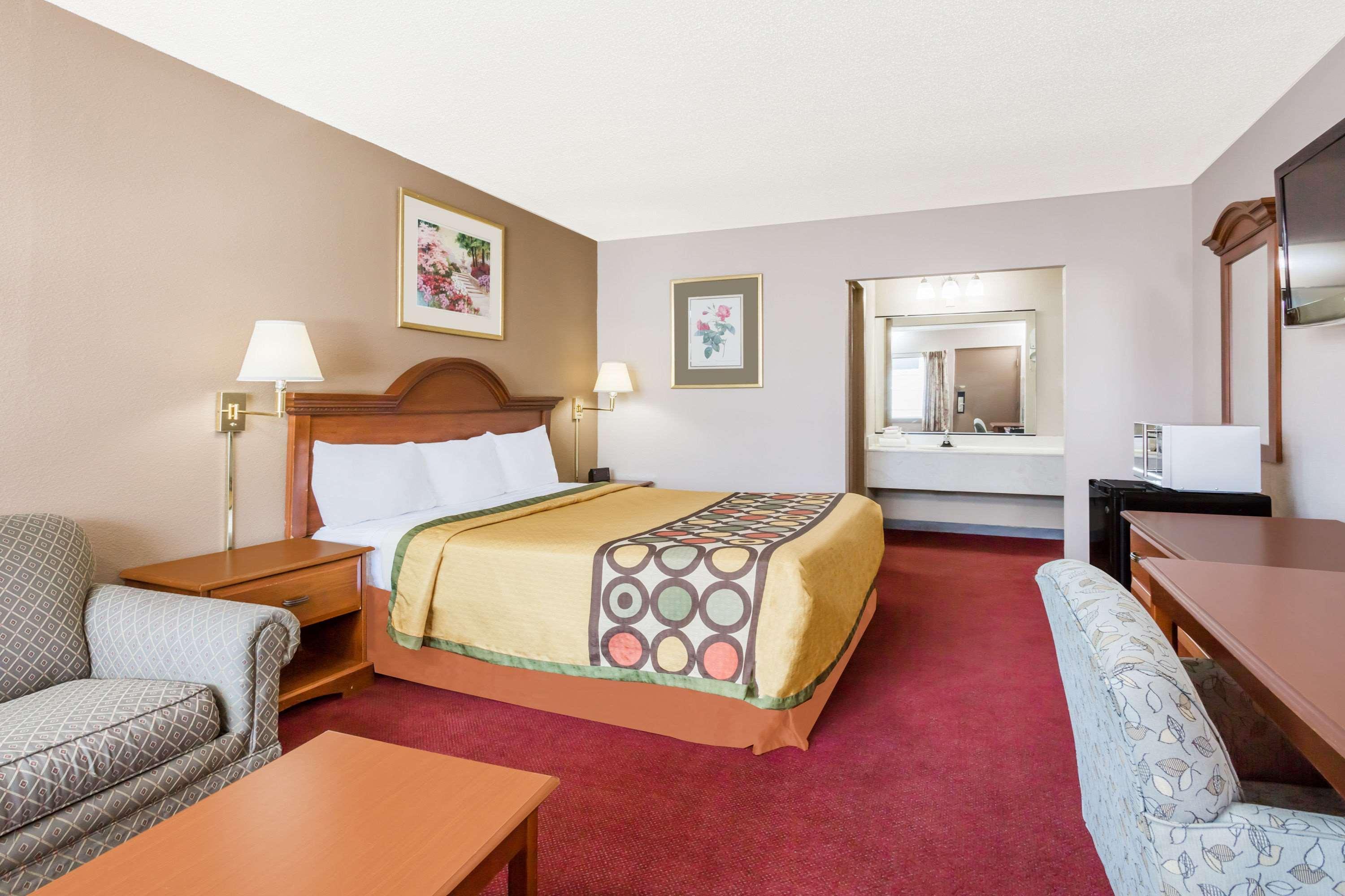 Super 8 By Wyndham Greensboro Zewnętrze zdjęcie